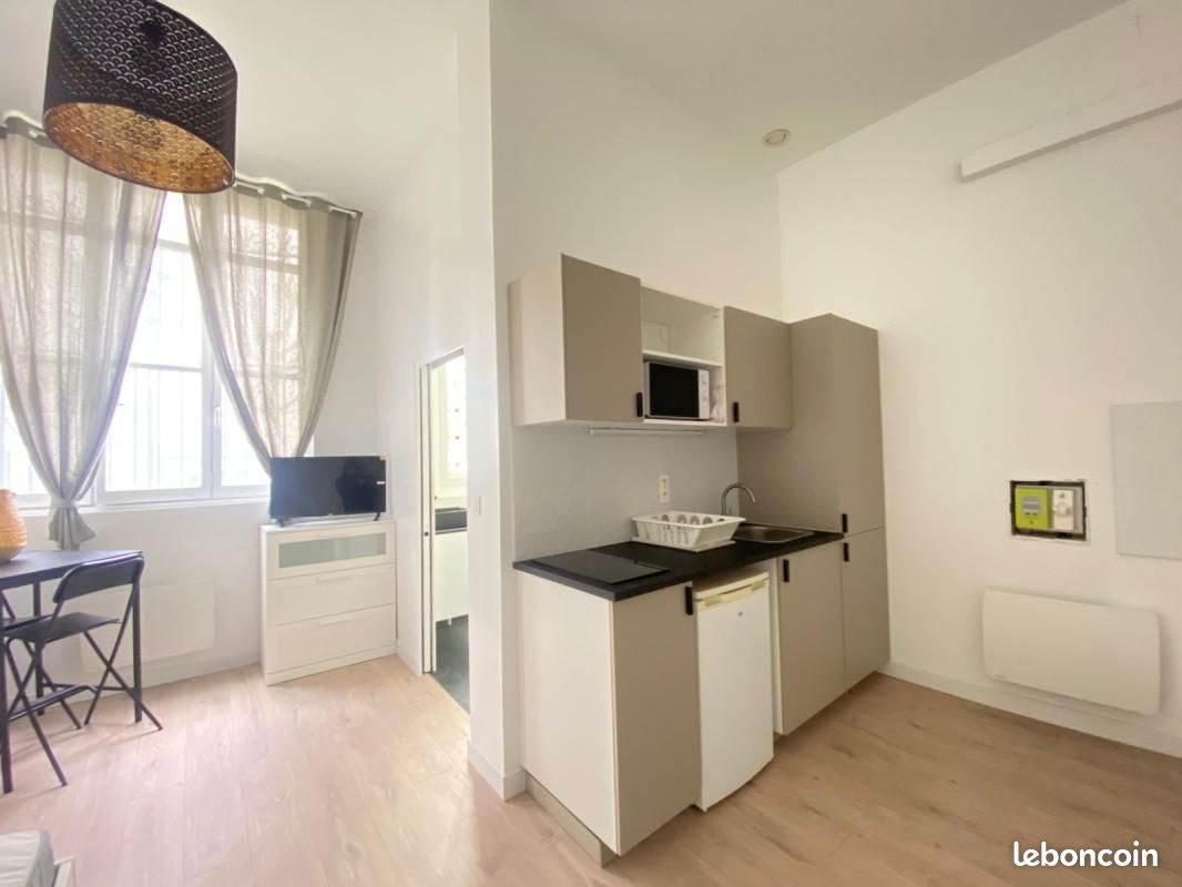 Appartement 1 pièce 18 m² · à Périgueux · 18 m² · 400 €