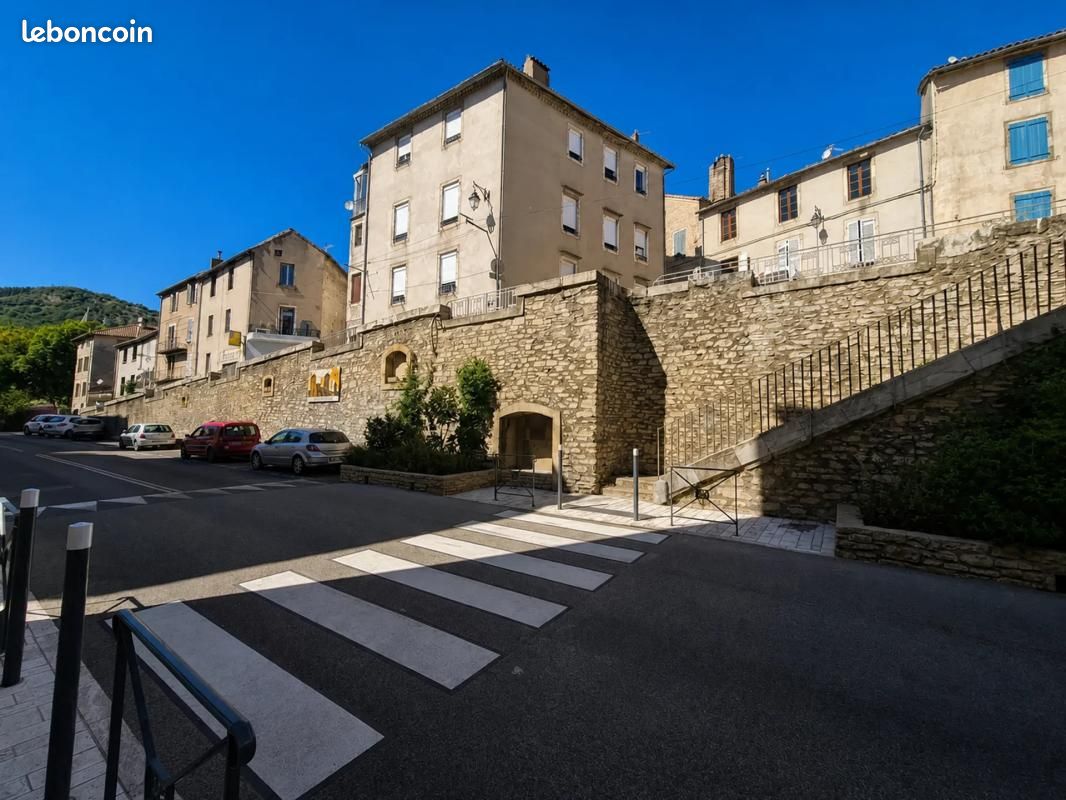 Appartement 10 pièces 135 m² · à Saint-Pons-de-Thomières · 135 m² · 171 500 €