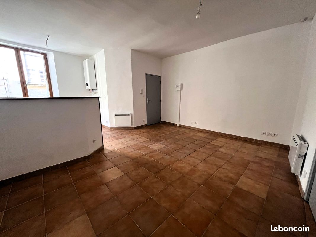 Appartement 2 pièces 39 m² · à Beaucaire · 39 m² · 450 €/mois