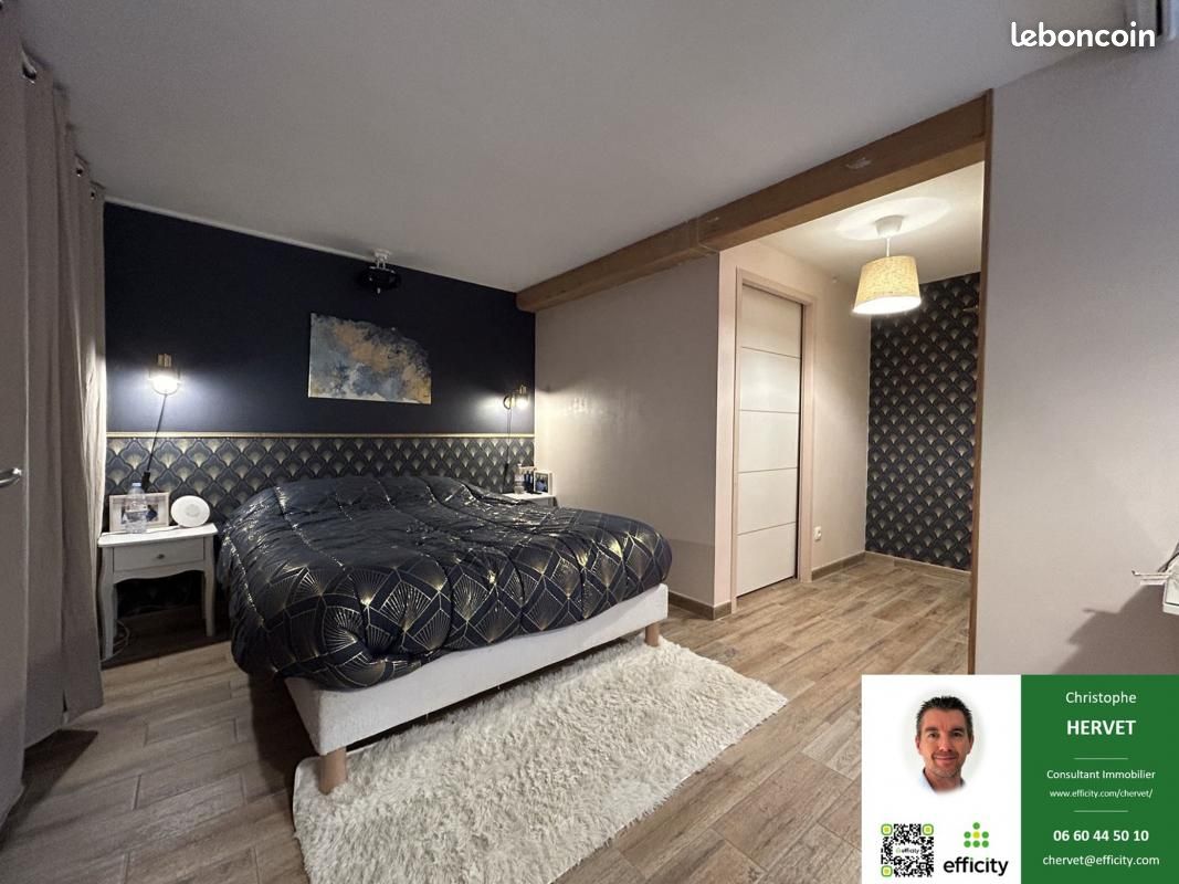 Maison 5 pièces 142 m² - Champniers 16430 (image principale 3)