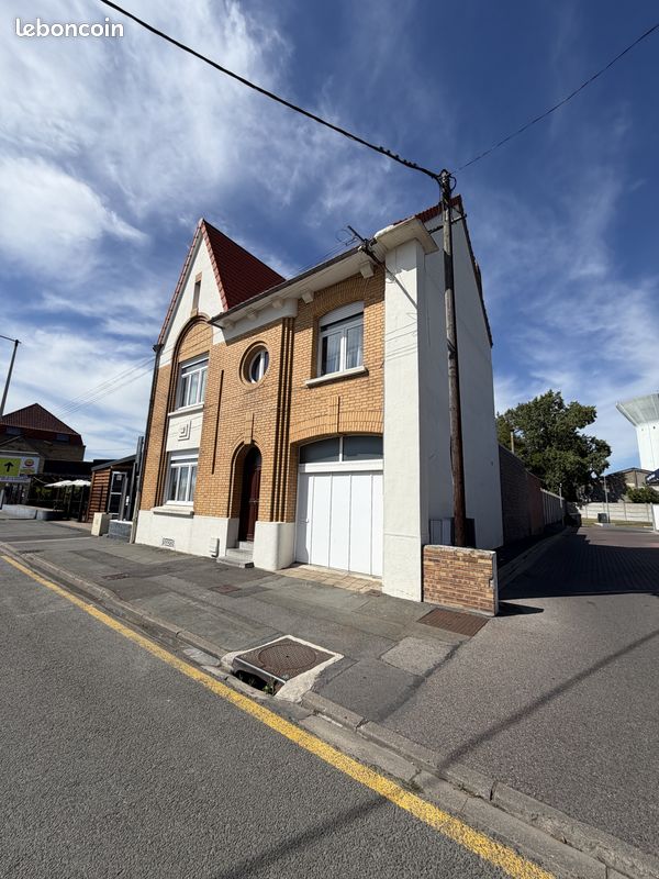 Maison 6 pièces 215 m² · à Béthune · 215 m² · 199 500 €