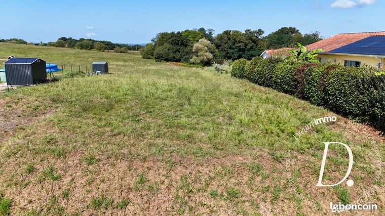Terrain 826 m² Bélus