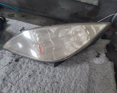 Feu Avant Gauche (phare) MITSUBISHI COLT 6 Phase 1 - 8301A283 - Pièce Auto D'occasion