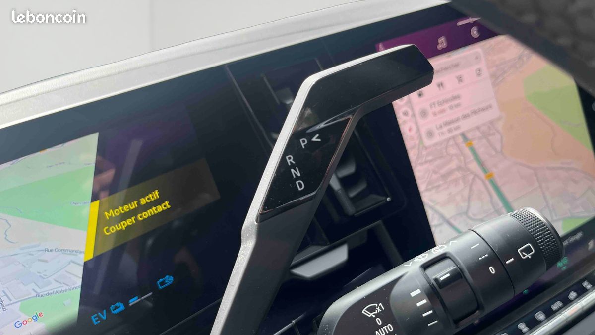 RENAULT Austral full hybrid E-Tech 200 ch Techno (image 22)
