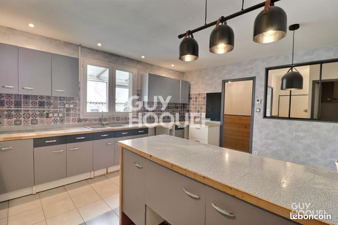 Maison 5 pièces 120 m²