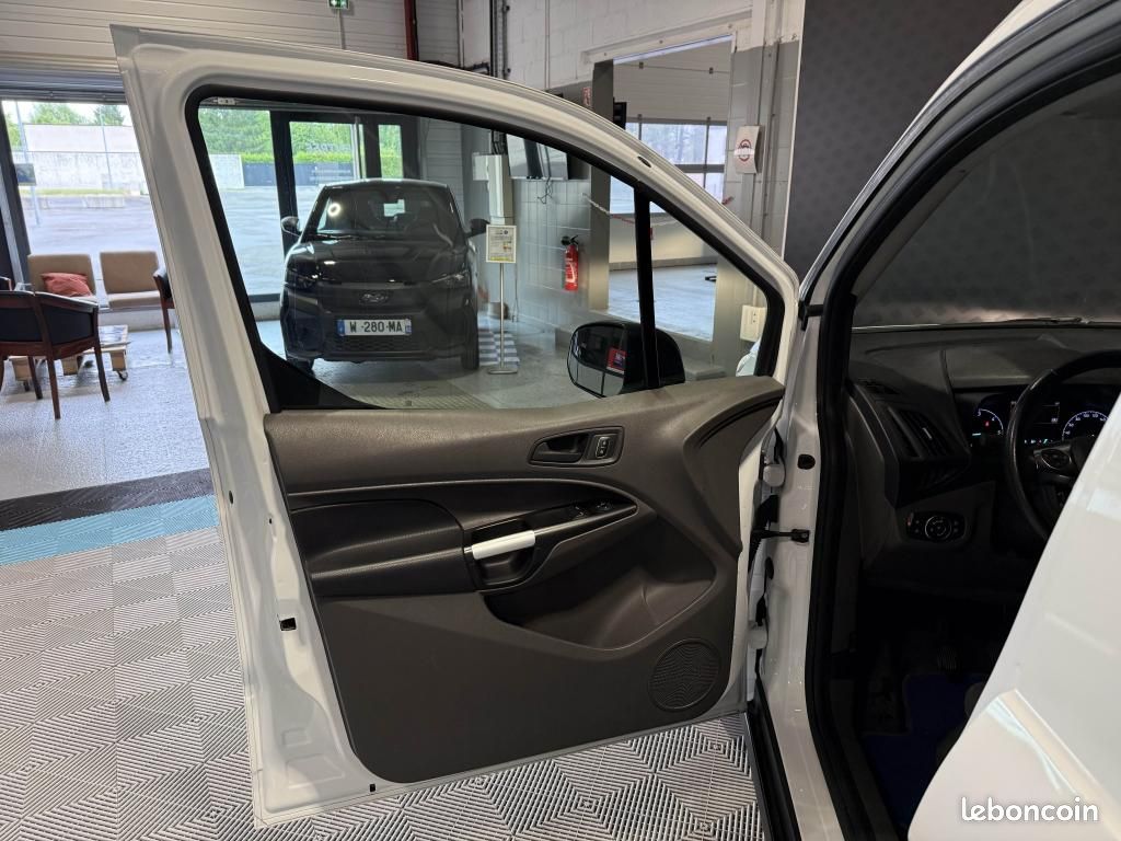 FORD TRANSIT CONNECT/TOURNEO CONNECT Transit Connect 1.5 EcoBlue - 75 CH Trend Business - GARANTIE 12 MOIS (image 19)