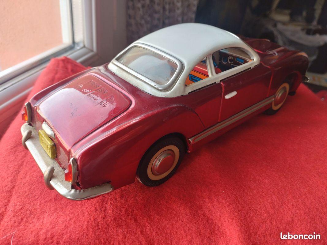 Jouet Ancien En Tôle - Voiture Karmann Ghia - Neuve - Collection