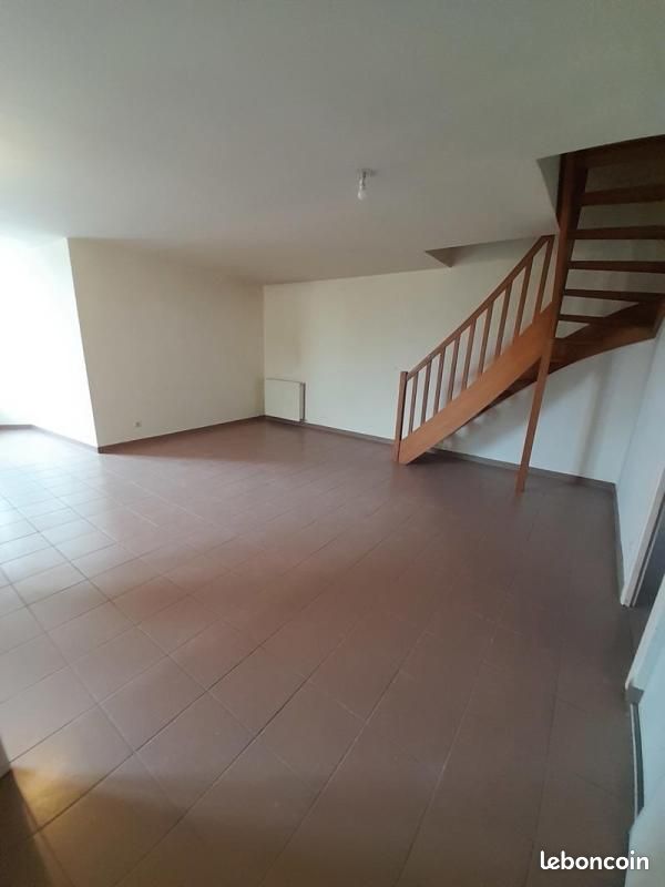 Appartement 3 pièces 104 m² · à Romans-sur-Isère · 104 m² · 530 €