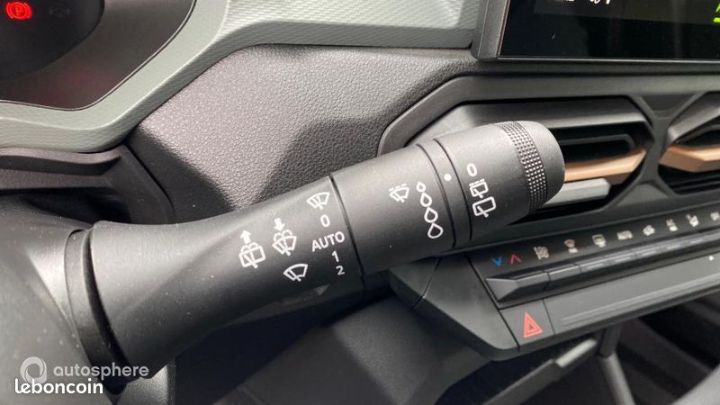 Dacia Duster 1.6 hybrid 140ch Extreme (image 24)