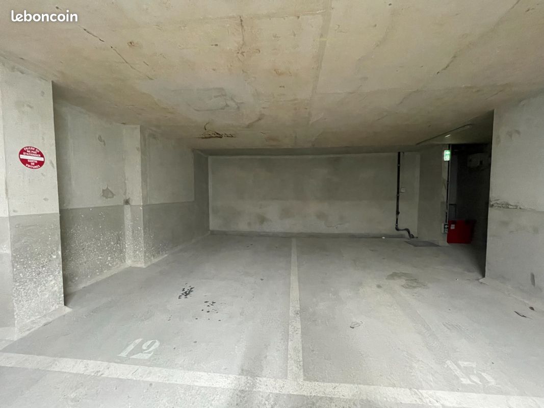 Parking 12 m² · à Nice · 12 m² · 39 000 €