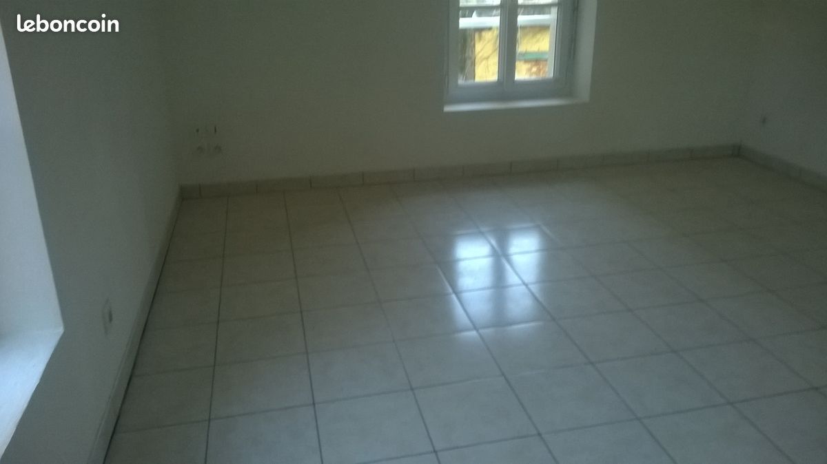 Appartement 1 pièce 20 m² · à Segré-en-Anjou Bleu · 20 m² · 320 €/mois