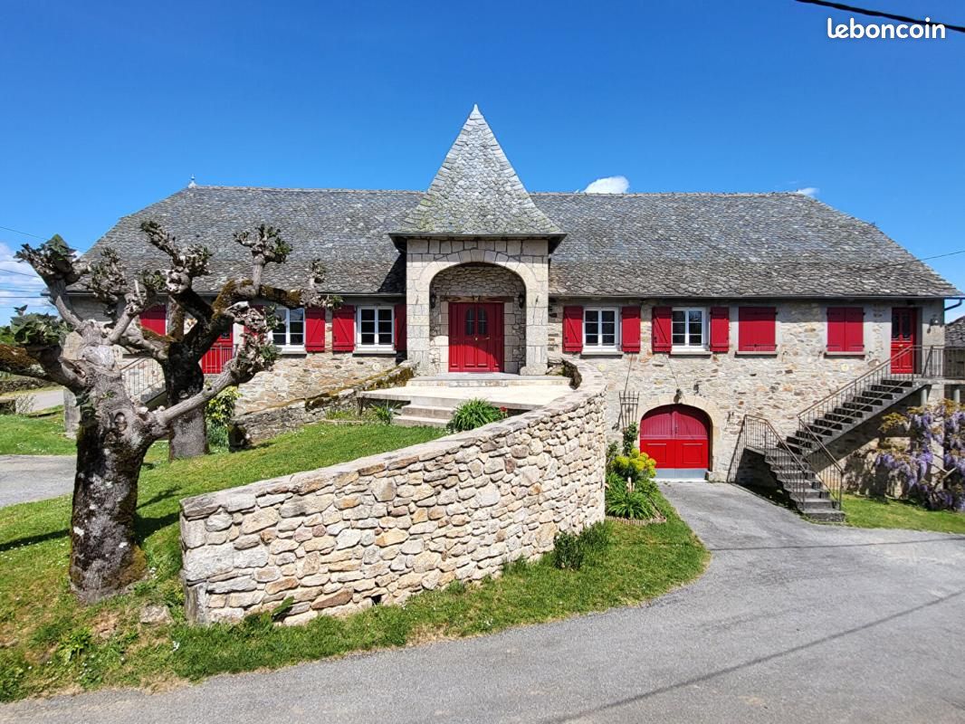 Maison 10 pièces 202 m² · à La Chapelle-Saint-Géraud · 202 m² · 368 000 €