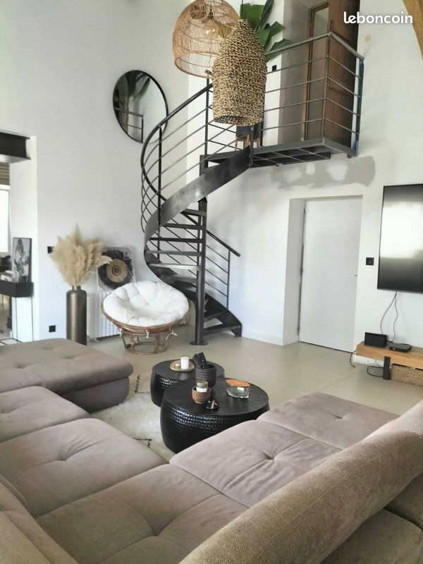 Maison 8 pièces 265 m² · à Brizambourg · 265 m² · 345 000 €