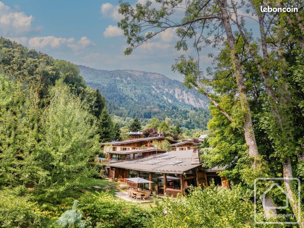 Maison 11 pièces 300 m² · à Les Houches · 300 m² · 1 950 000 €