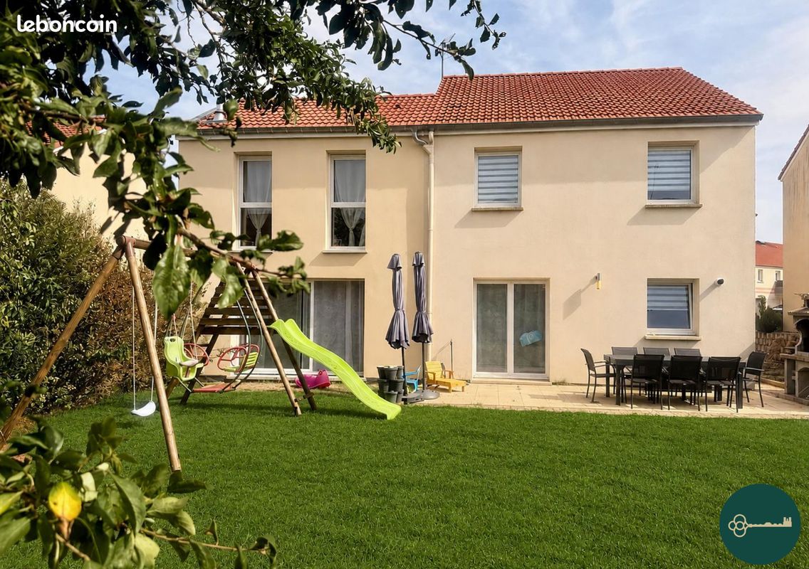 Maison 7 pièces 181 m² · à Toul · 181 m² · 349 000 €