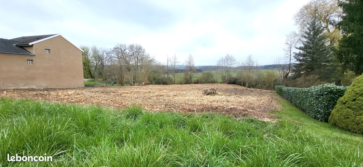 Terrain 1668 m² · à Saint-Marcel · 1 668 m² · 29 000 €