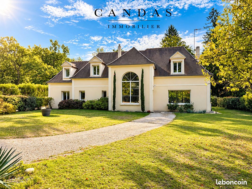 Maison 7 pièces 210 m² · à Lamorlaye · 210 m² · 1 095 000 €