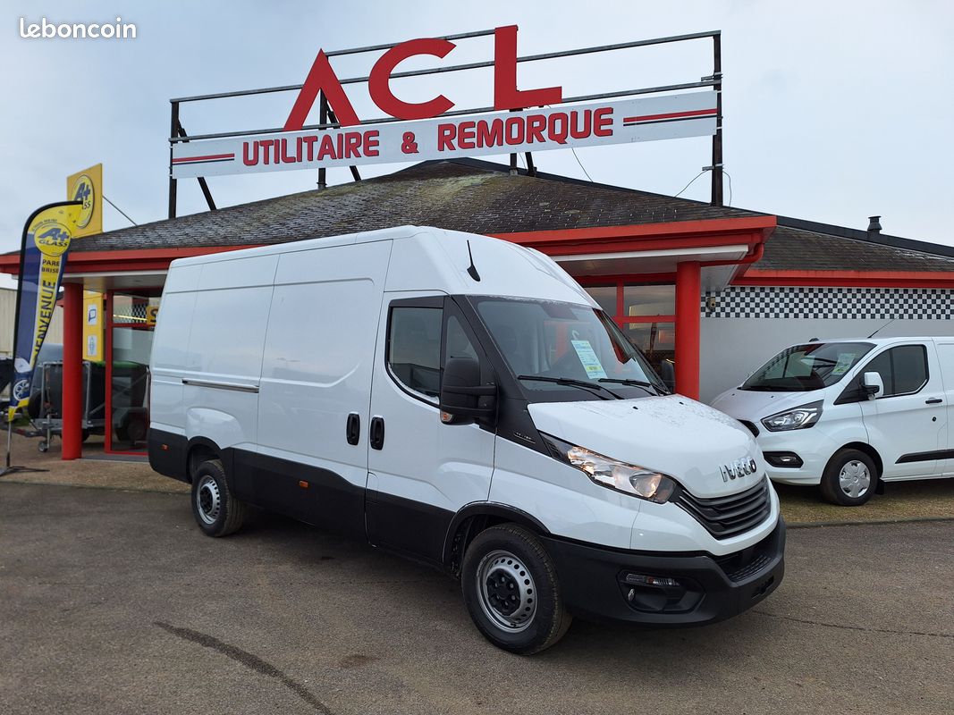 Iveco Daily fourgon 35S16V12 160ch BVM6 Pack Evolution 37700 ht (image 1)