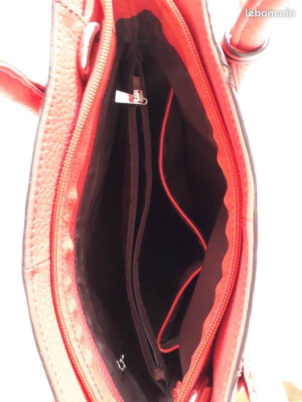 Petit Sac à Main Lug Ditty Couleur Papaye - Neuf Sans étiquette - Modèle Pratique Et Léger