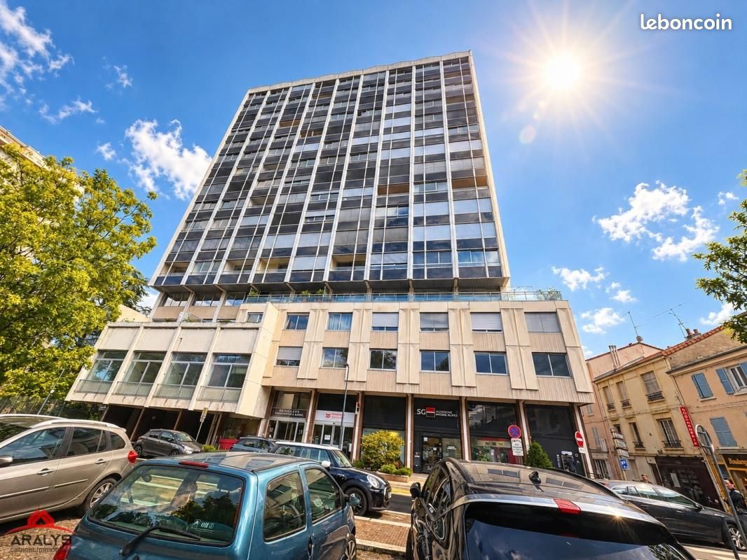 Appartement 1 pièce 27 m² · à Roanne · 27 m² · 400 €/mois