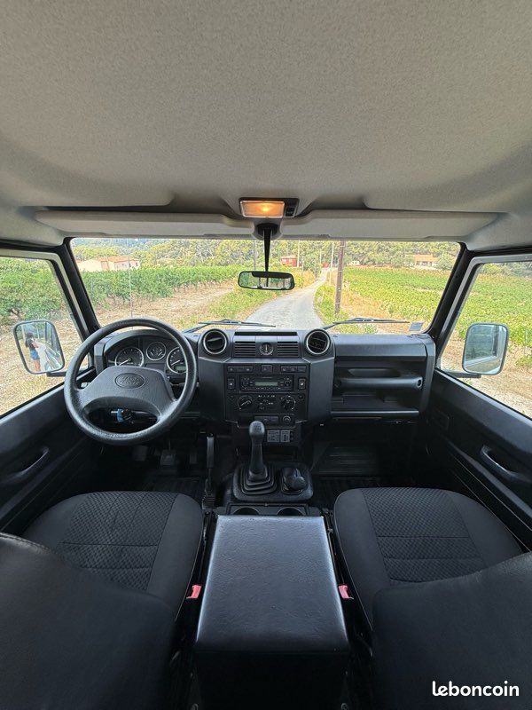 LAND ROVER DEFENDER 90 TD4 122 - parfait etat / ct vierge (image 3)