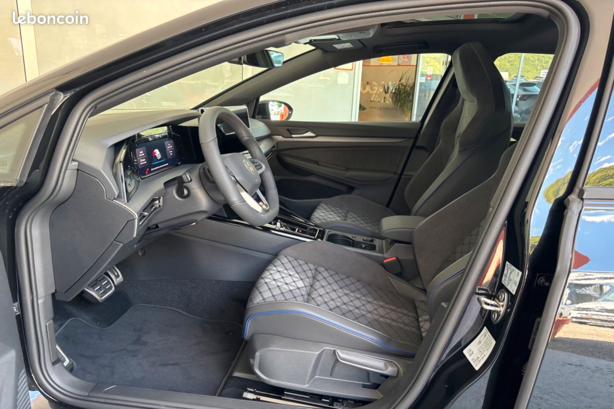 Volkswagen Golf E-TSI 150 DSG R-LINE T.O 360 -28% (image 6)