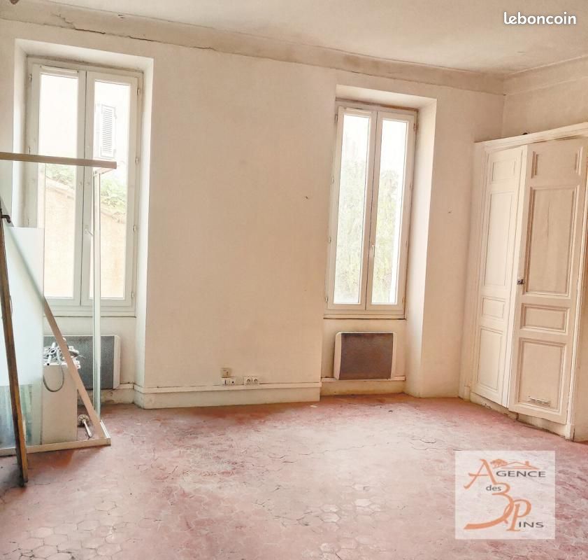 Appartement 1 pièce 33 m² · à Collobrières · 33 m² · 69 000 €