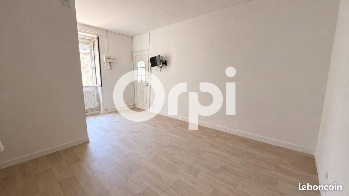 Appartement 1 pièce 19 m² · à Rive-de-Gier · 19 m² · 330 €/mois