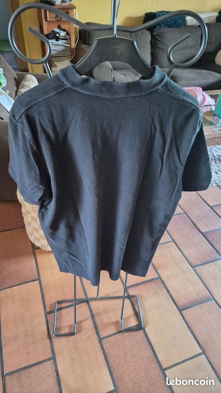 Vends polo ralph laurens noir taille L (image 4)