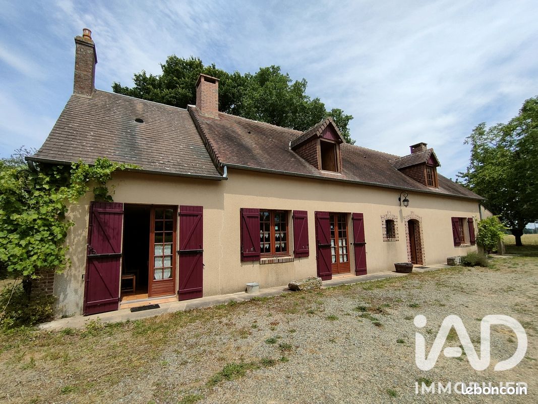 Maison 6 pièces 161 m² · à Cogners · 161 m² · 185 000 €