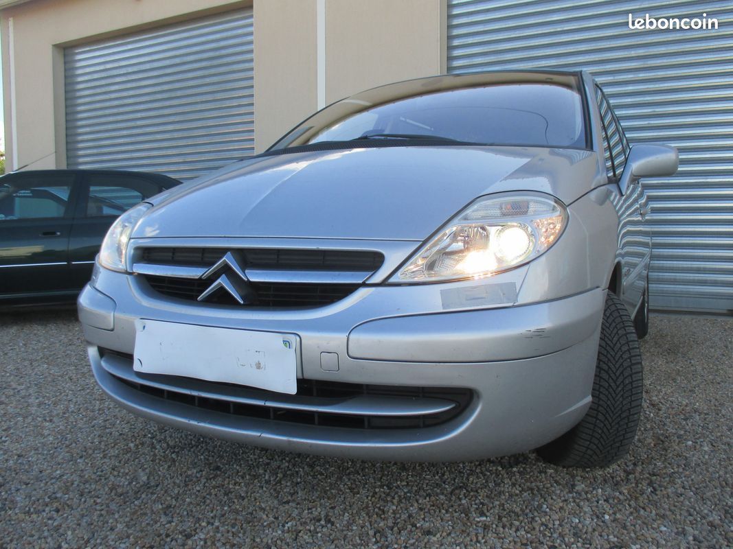 CITROEN C8 2.0HDI 138CH - VENDU DANS L'ETAT sans Garantie (image 1)