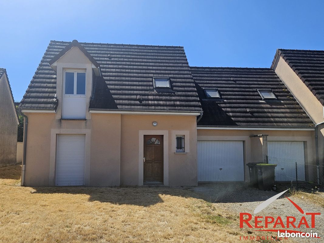 Maison 4 pièces 95 m² · à Saint-Pantaléon-de-Larche · 95 m² · 800 €/mois