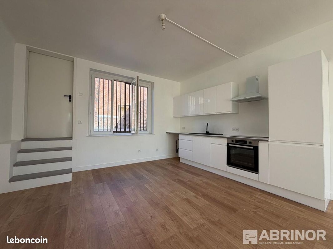 Immeuble 5 pièces 130 m² · à Loos · 130 m² · 319 000 €