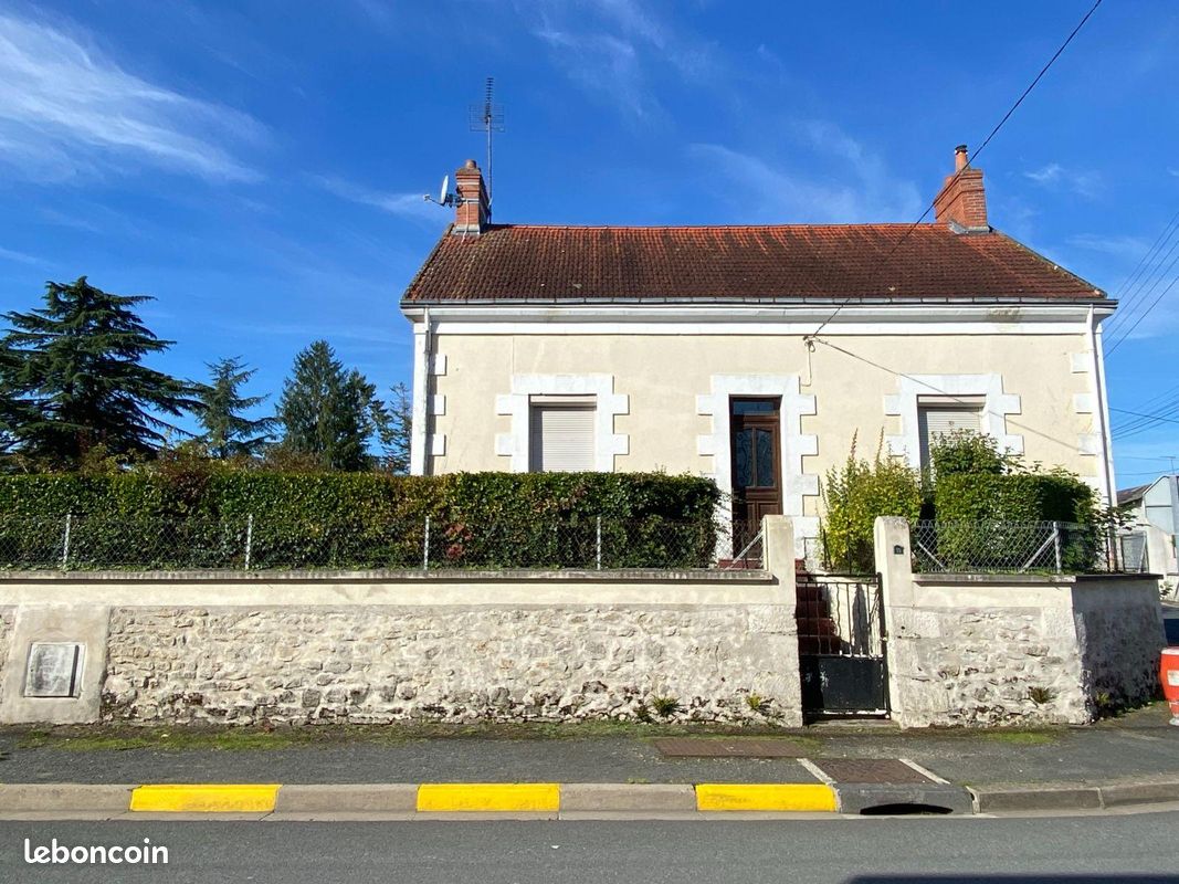 Maison 4 pièces 111 m² · à Saint-Genou · 111 m² · 70 100 €