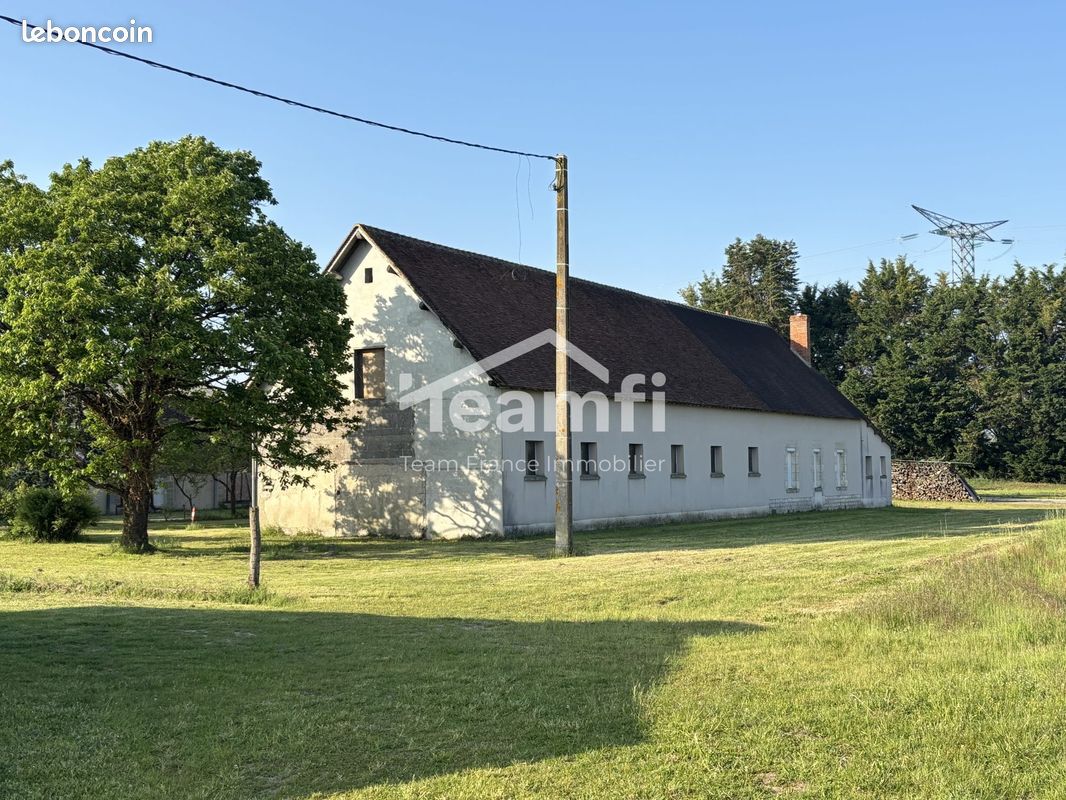 Maison 4 pièces 134 m² · à Coudroy · 134 m² · 328 000 €