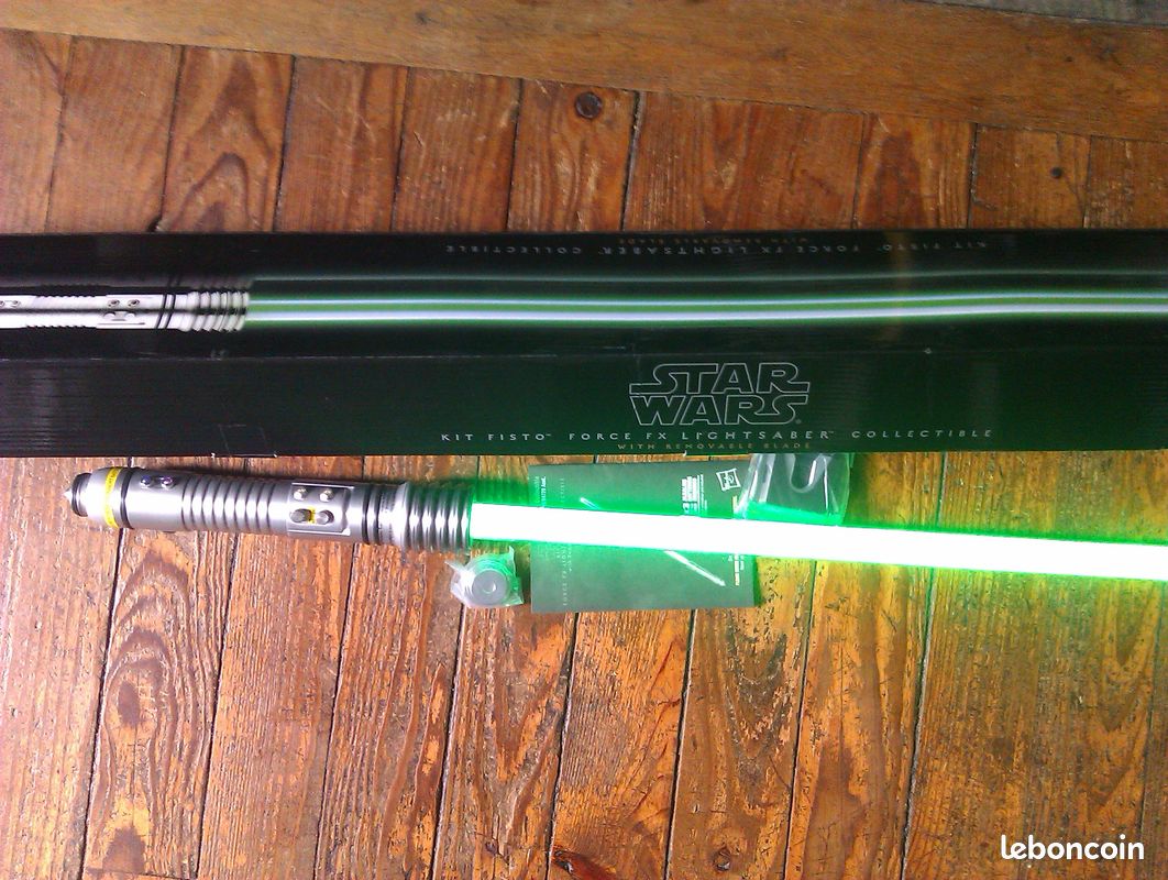 Mini Livre Star Wars Les Sabres Laser - HUGINN & MUNINN