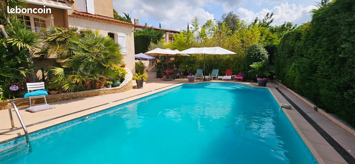 Maison 6 pièces 260 m² · à La Seyne-sur-Mer · 260 m² · 840 000 €