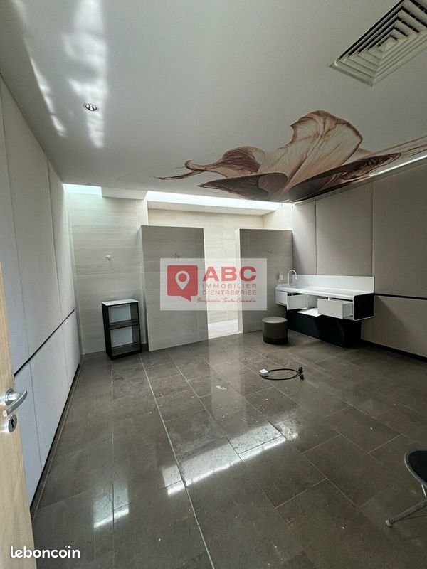 Bureaux 724 m² MAUGUIO (image 4)