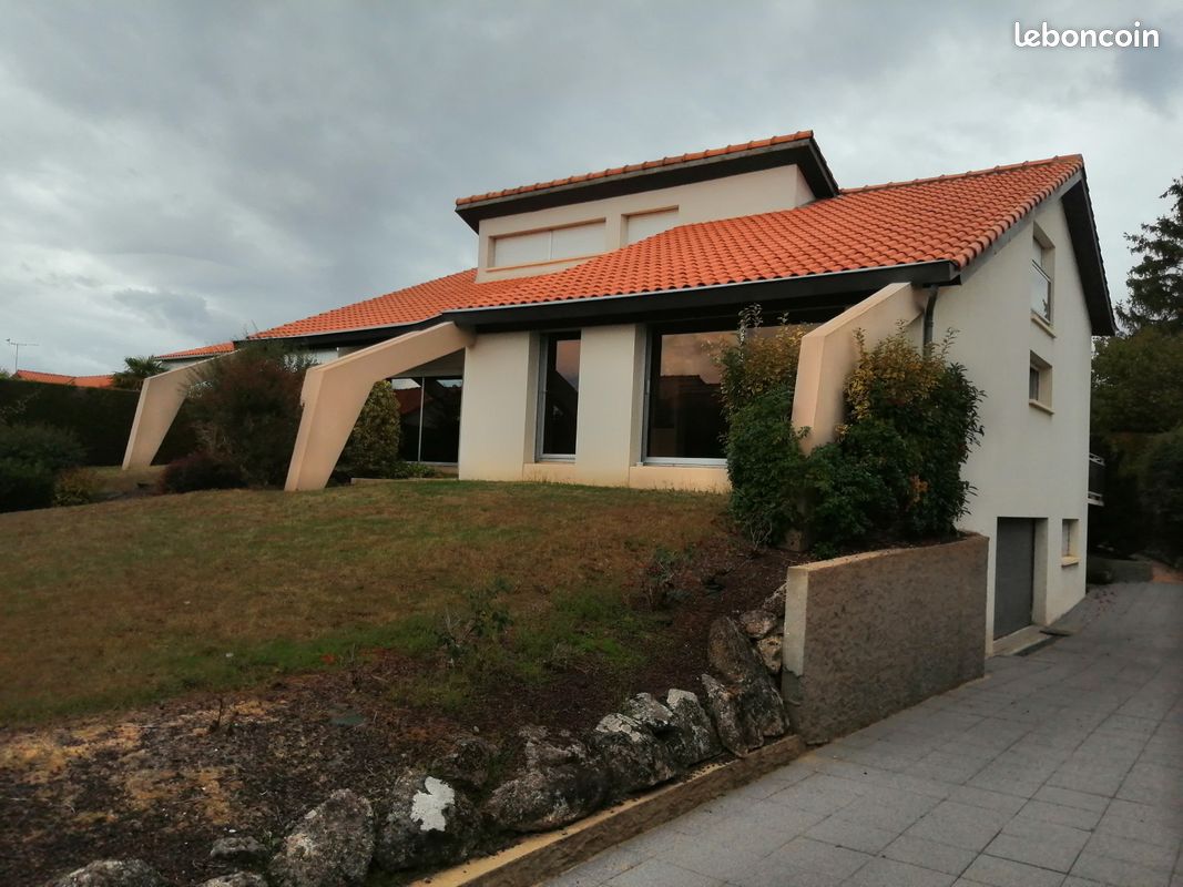 Maison 6 pièces 185 m² · à Cholet · 185 m² · 295 000 €