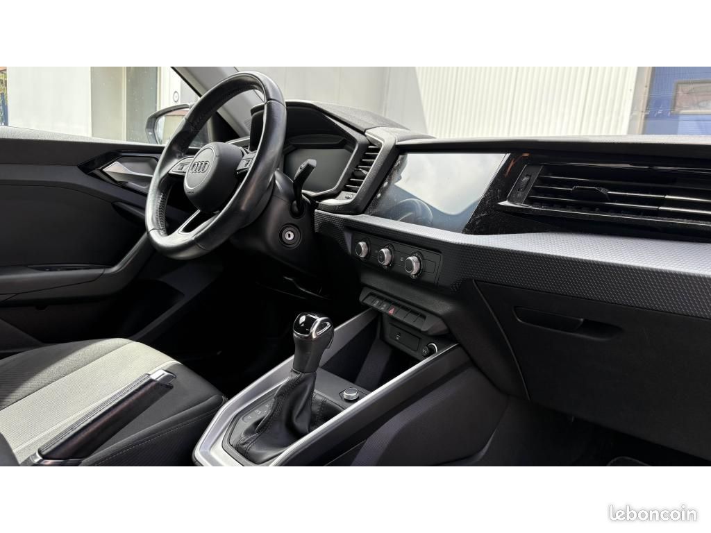 AUDI A1 Sportback - 1.0 30 TFSI 116ch Boite Auto Business line / Garantie 12 mois / Pneus AV neufs (image 16)
