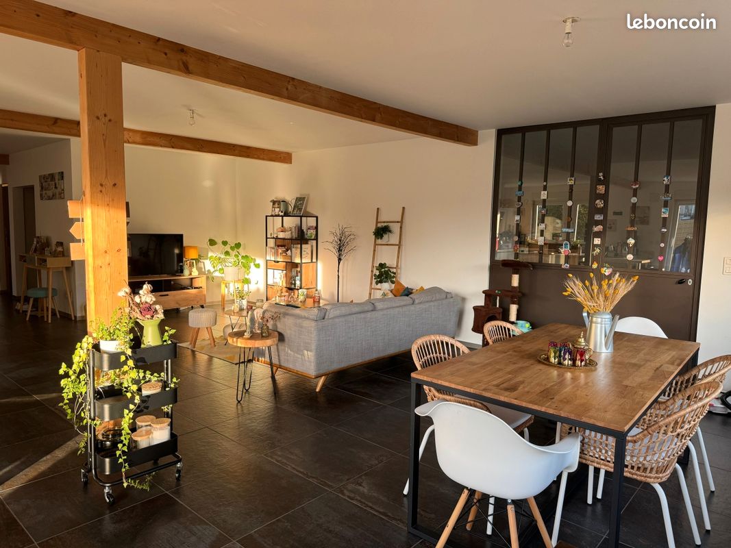 Appartement 5 pièces 170 m² · à Schlierbach · 170 m² · 1 550 €