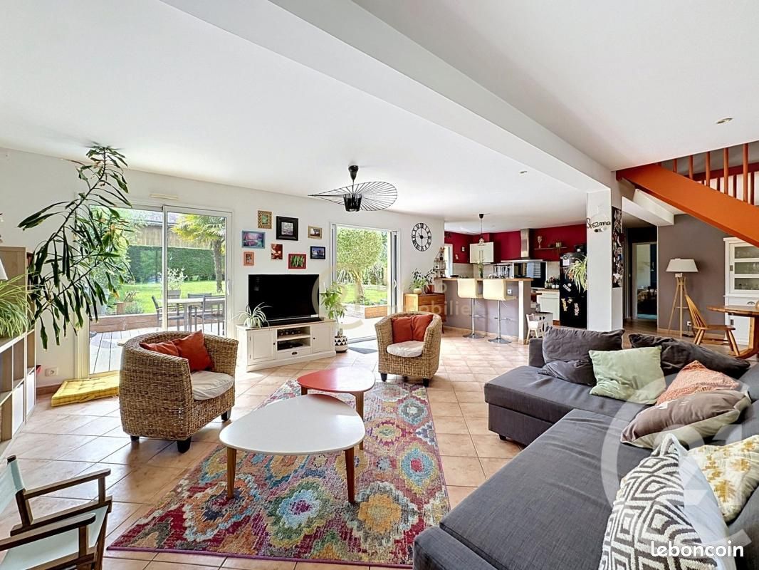 Maison 6 pièces 194 m² · à Hédé-Bazouges · 194 m² · 398 000 €