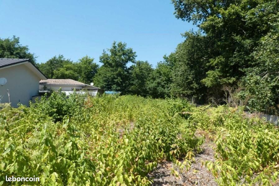 Terrain 676 m² · à Audenge · 225 000 €
