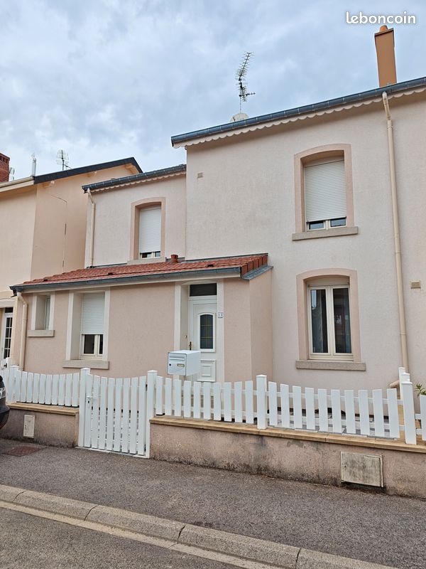 Maison 8 pièces 128 m² · à Crusnes · 128 m² · 319 000 €
