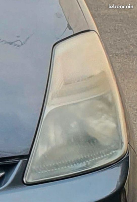 Phare Toyota Prius 2 (image 1)