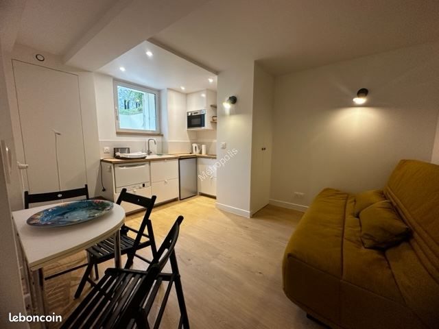 Appartement 1 pièce 25 m² · à Neuilly-sur-Seine · 25 m² · 990 €