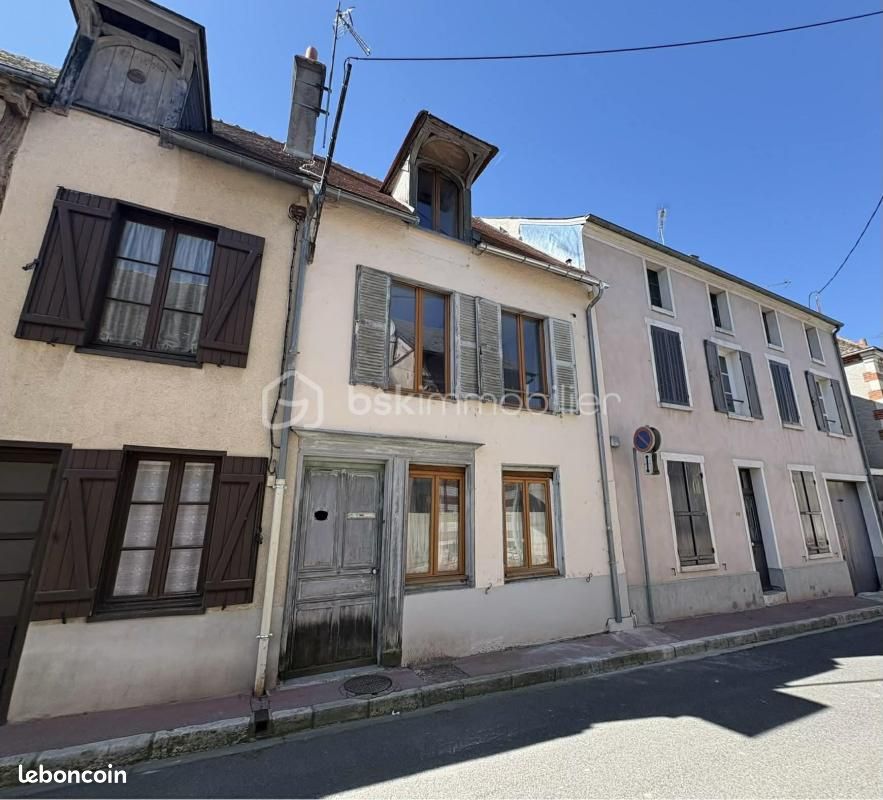 Maison 3 pièces 100 m² · à Ladon · 100 m² · 99 000 €