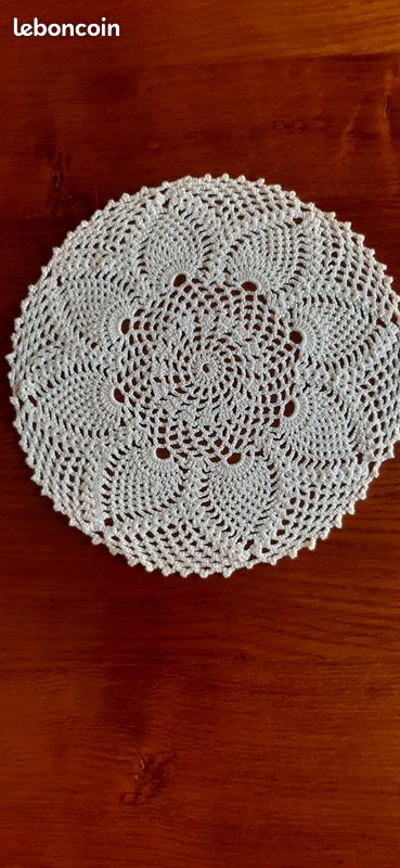Lot 6 napperons vintage fait main (image 4)