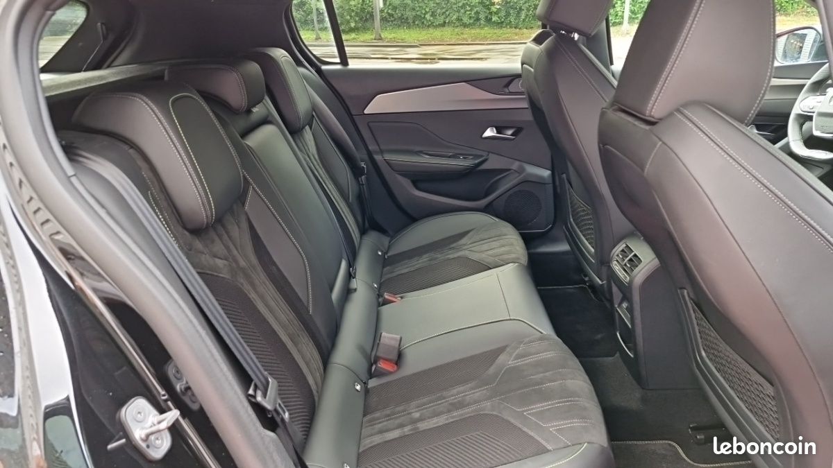 Peugeot 308 PHEV 225 E-EAT8 GT (image 10)