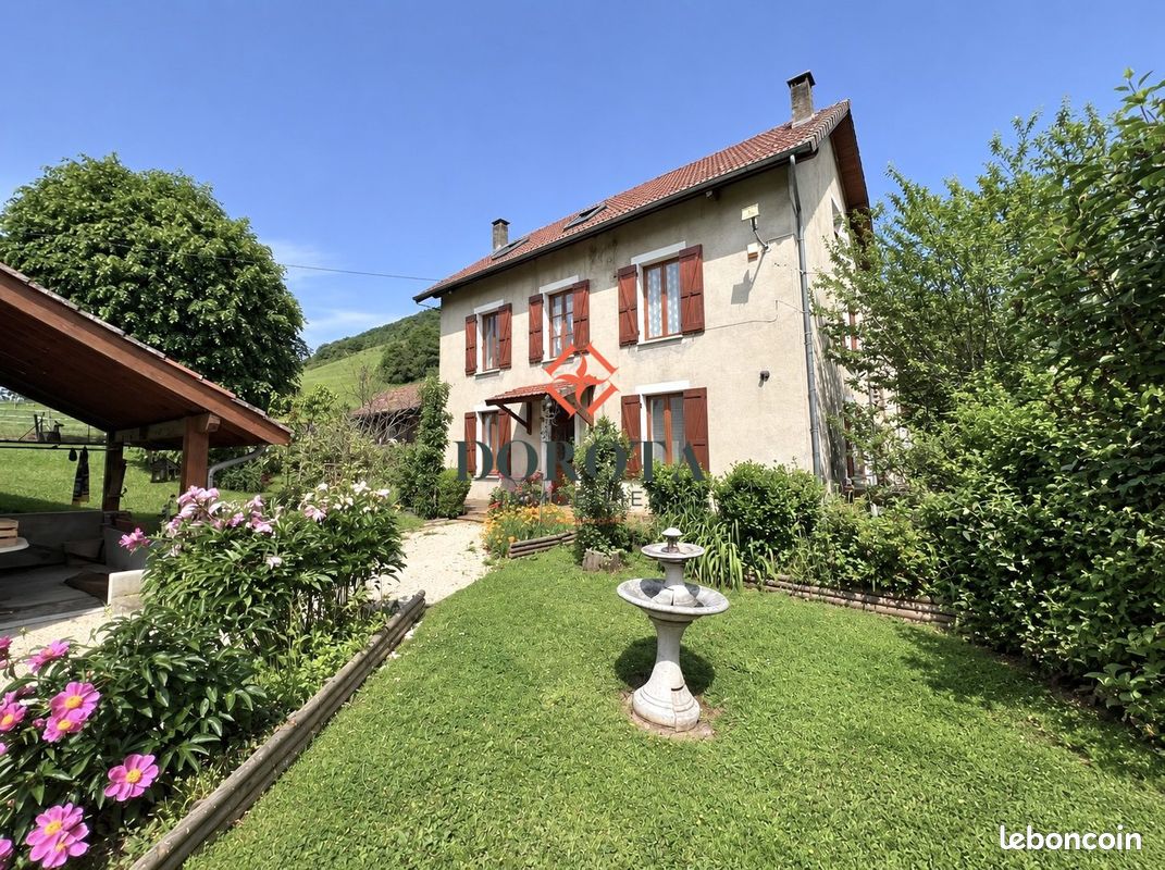 Maison 6 pièces 171 m² · à Saint-Martin-d'Uriage · 171 m² · 593 000 €